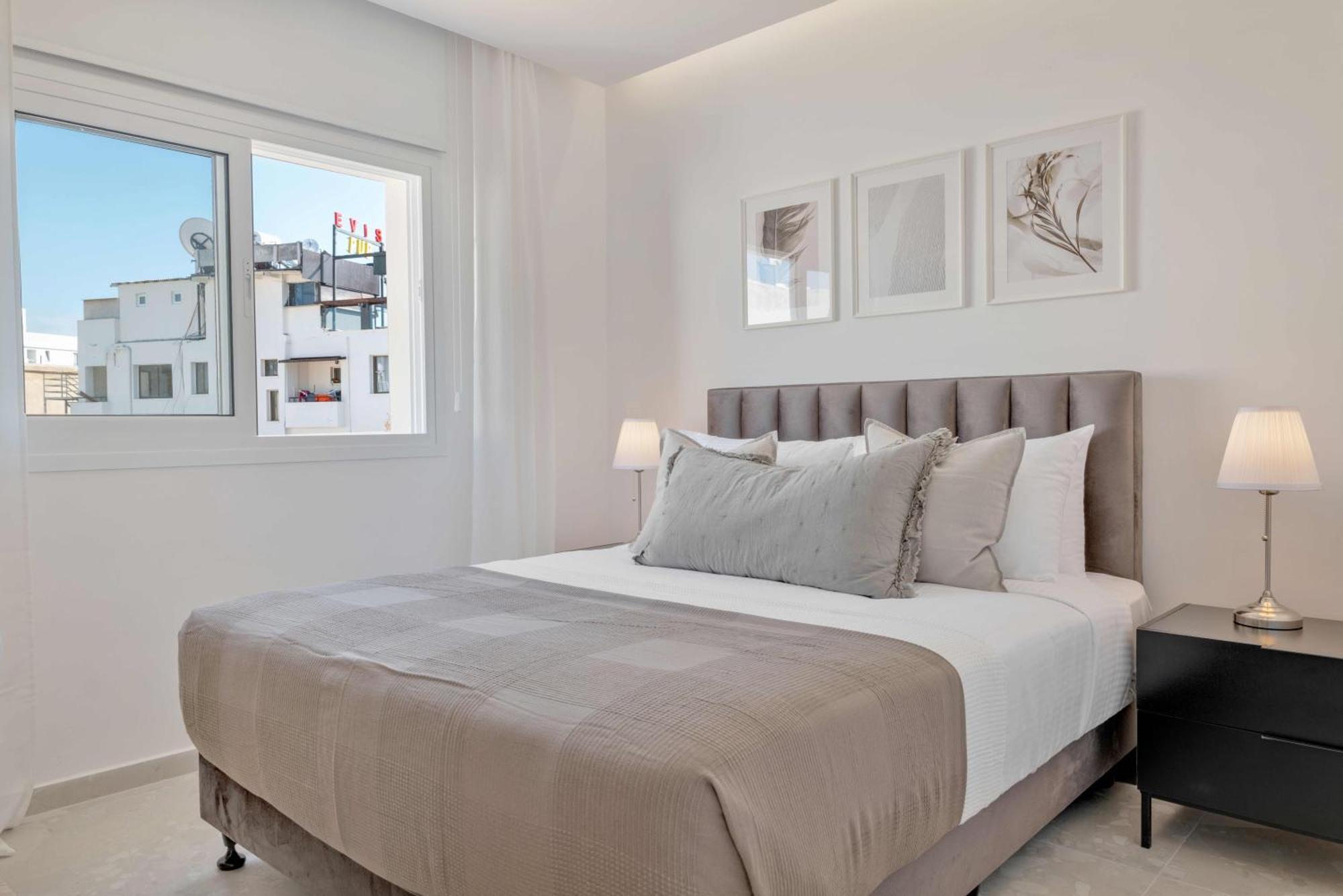 Phaedrus Living: Seaview Luxury Flat Limnaria 150 Appartement Paphos Buitenkant foto