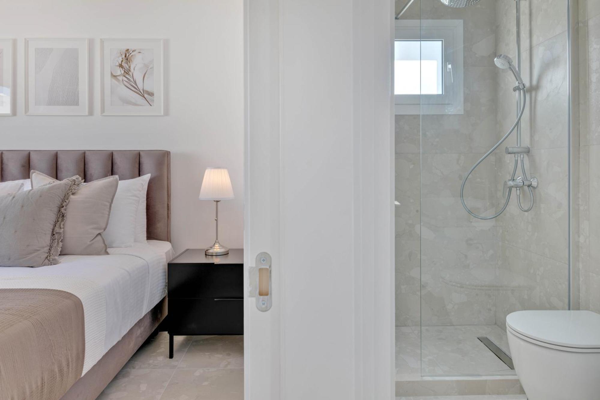 Phaedrus Living: Seaview Luxury Flat Limnaria 150 Appartement Paphos Buitenkant foto
