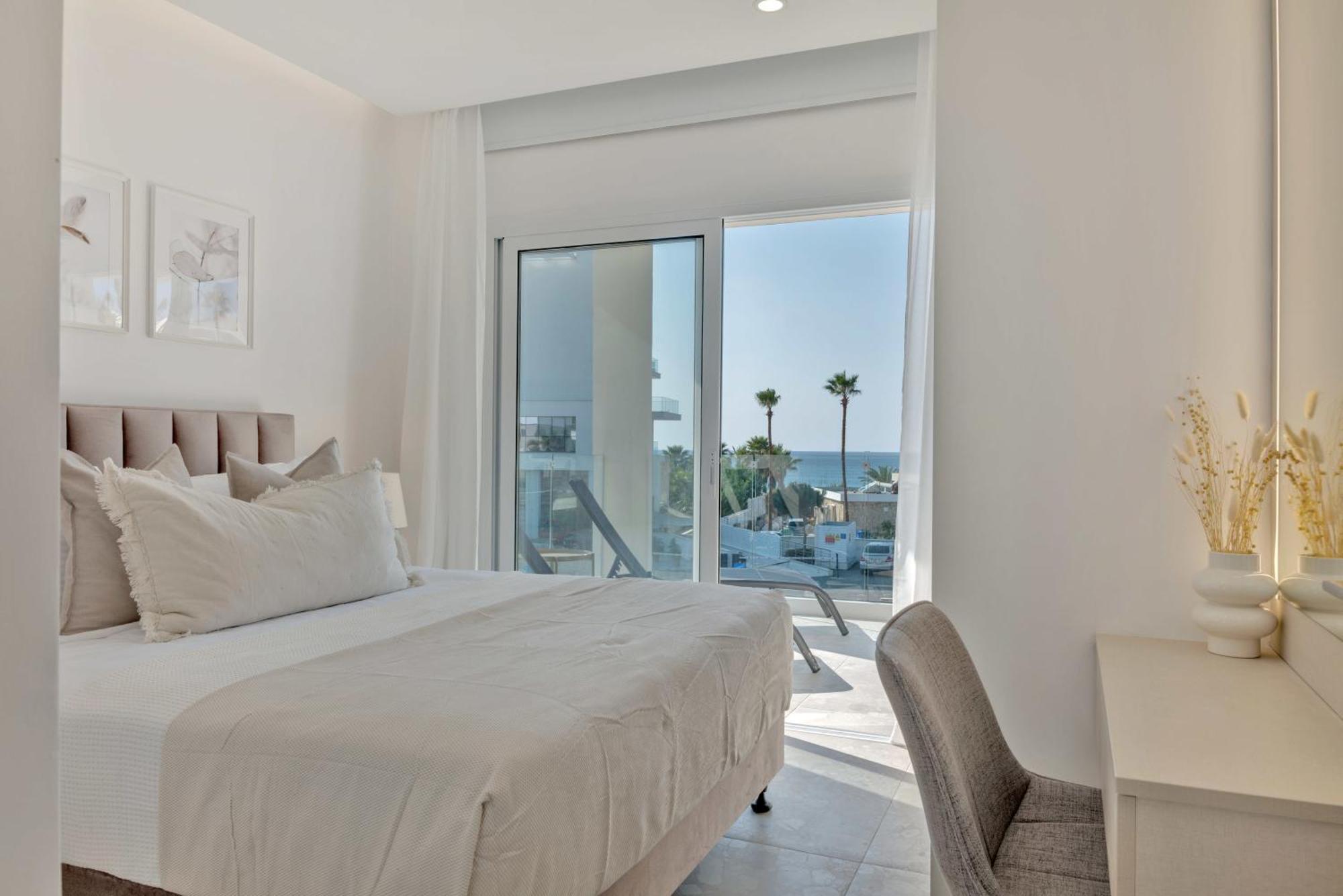 Phaedrus Living: Seaview Luxury Flat Limnaria 150 Appartement Paphos Buitenkant foto