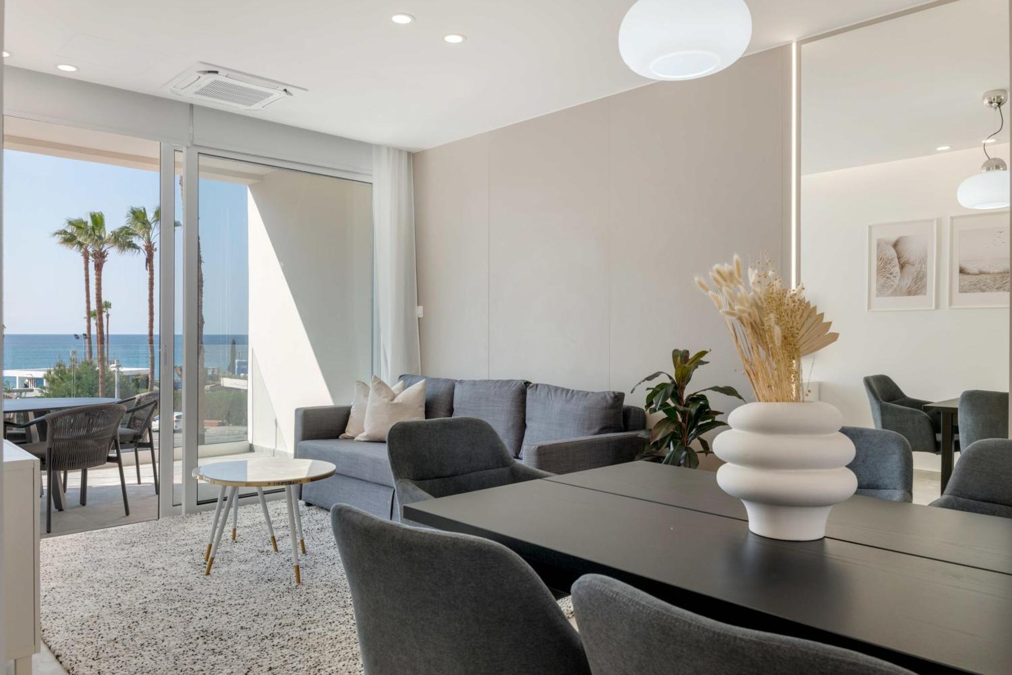 Phaedrus Living: Seaview Luxury Flat Limnaria 150 Appartement Paphos Buitenkant foto